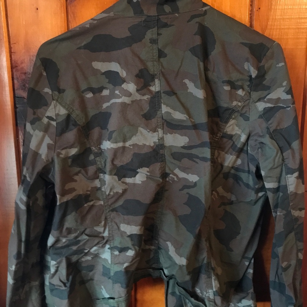 Jacket - Picture 3 of 3